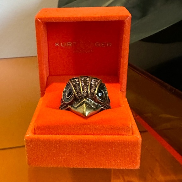 Kurt Geiger London Antique Brass Eagle Head Statement Cocktail Ring with Box - Picture 6 of 11
